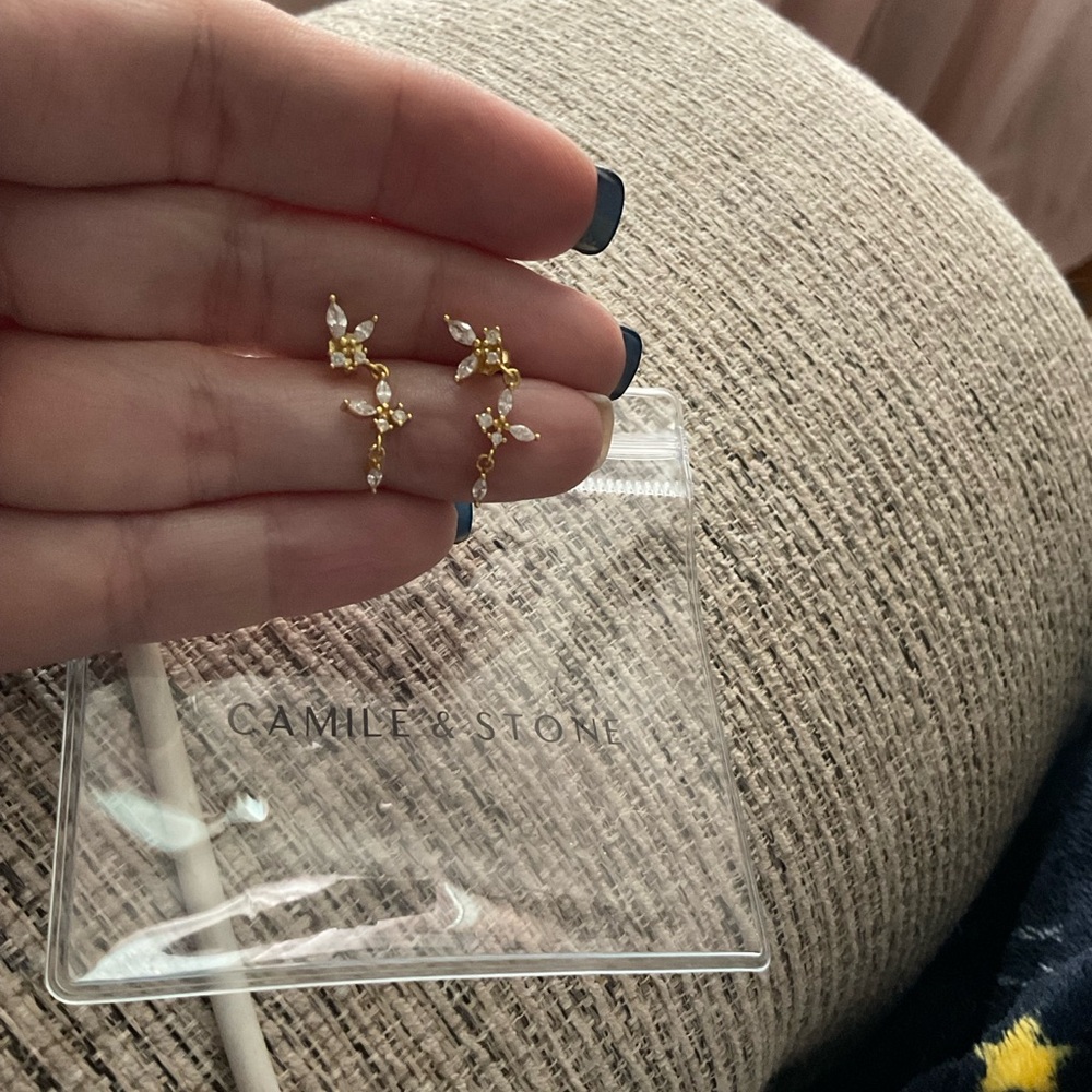 Camile & Stone Butterfly Zirconia Dangle Stud Earrings 18k Gold Vermeil - Picture 2 of 2